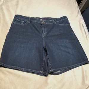 Style & Co petite denim shorts